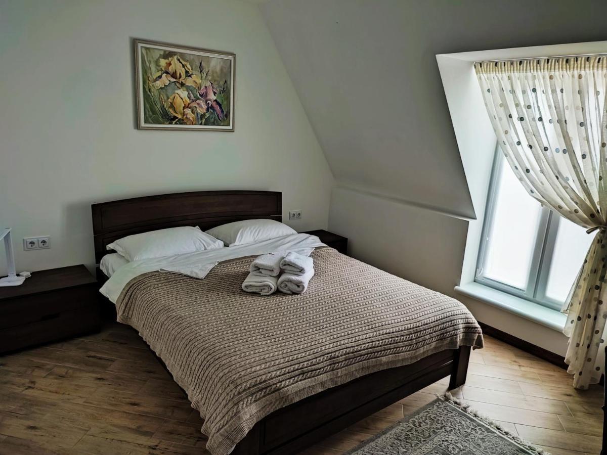 Готель-Ресторан "Олеся" Berehove  Extérieur photo