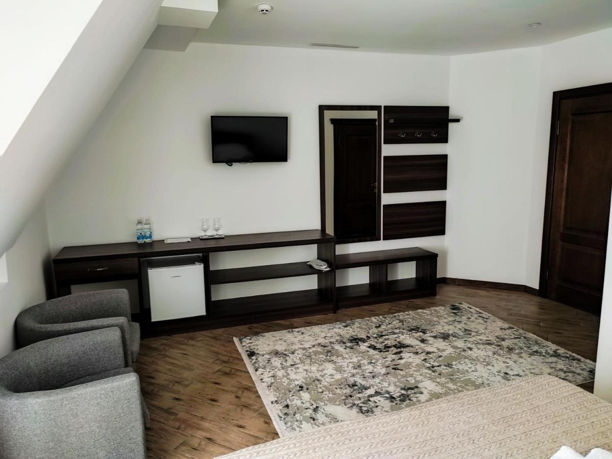Готель-Ресторан "Олеся" Berehove  Extérieur photo
