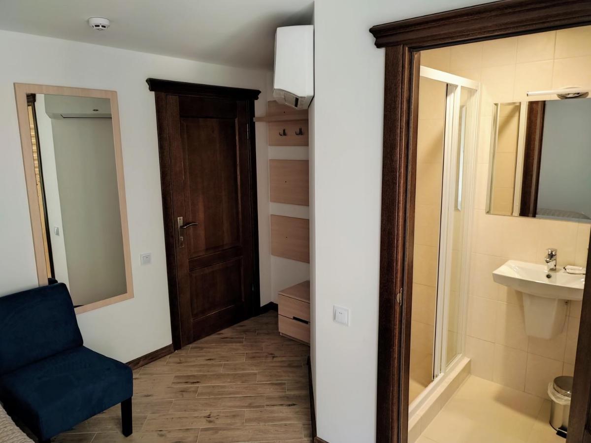 Готель-Ресторан "Олеся" Berehove  Extérieur photo