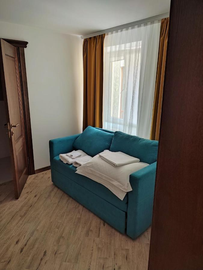 Готель-Ресторан "Олеся" Berehove  Extérieur photo