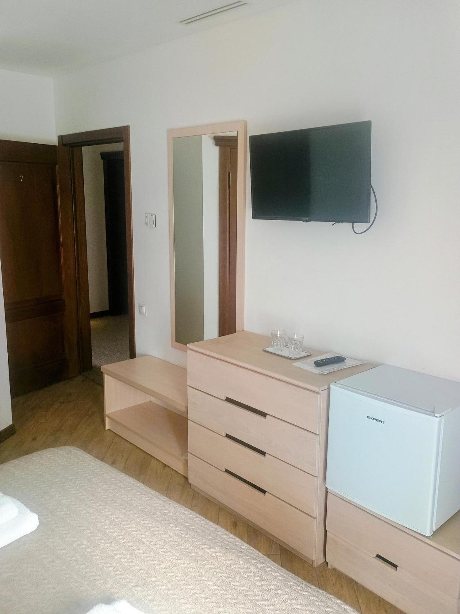 Готель-Ресторан "Олеся" Berehove  Extérieur photo